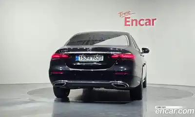 Mercedes-Benz E-Class 2021 2.0 Автомат в Москве № 204286, миниатюра 4