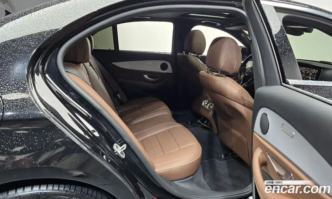 Mercedes-Benz E-Class 2021 2.0 Автомат в Москве № 204286, фото 9