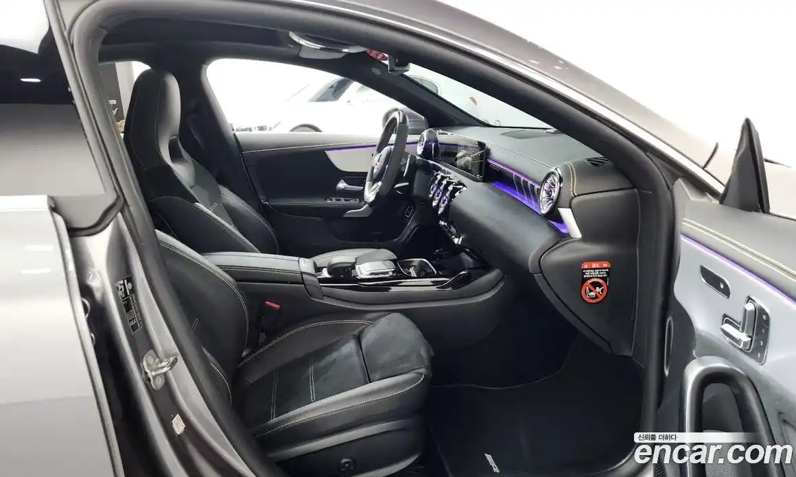 Mercedes-Benz CLA-Class 2023 2.0 Автомат в Москве № 206558, фото 18