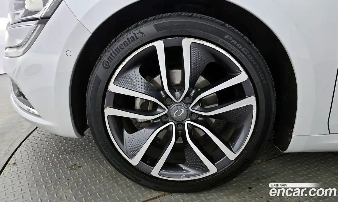 Renault SM6 2016 1.6 Автомат в Москве № 208733, фото 13