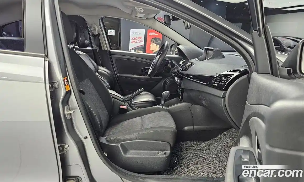 Renault SM3 2016 1.6 Автомат в Москве № 208971, фото 5