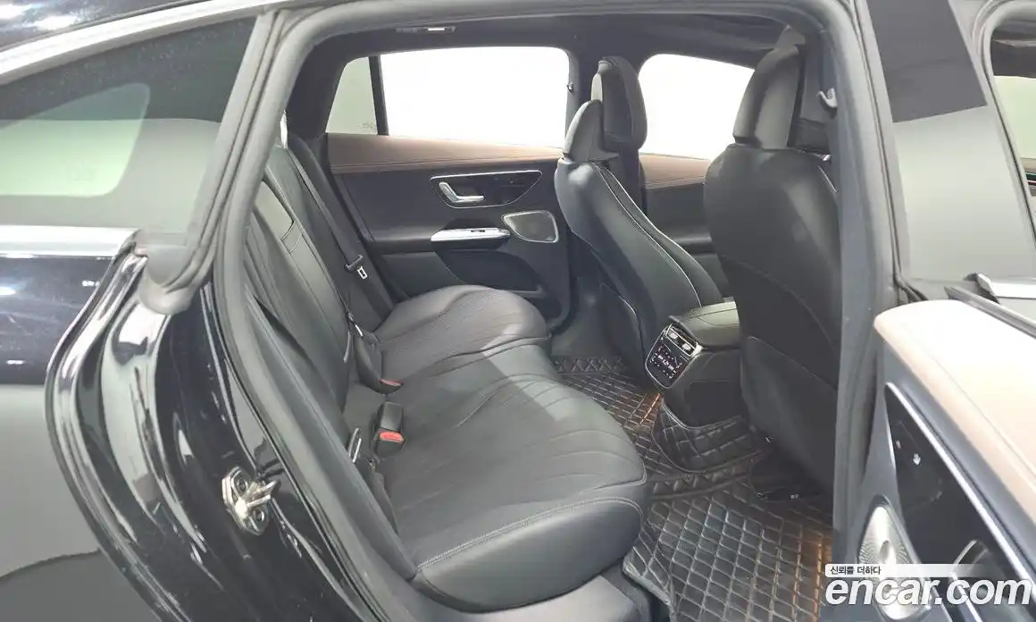 Mercedes-Benz EQE 2023 0.3 Автомат в Москве № 209255, фото 11