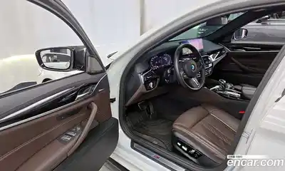 BMW 5-Series 2023 2.0 Автомат в Москве № 210750, миниатюра 10