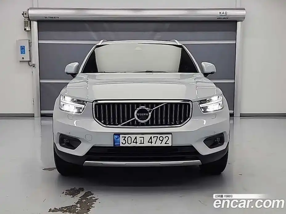 Volvo XC40 2021 2.0 Автомат в Москве № 212839, фото 1