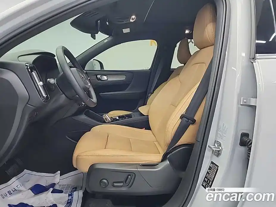 Volvo XC40 2021 2.0 Автомат в Москве № 212839, фото 11