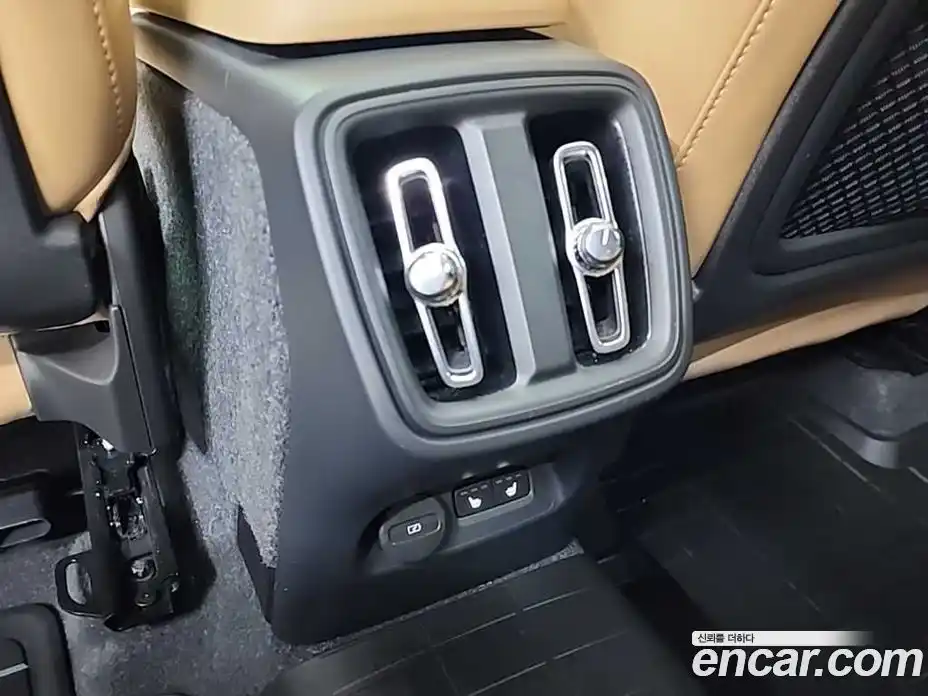 Volvo XC40 2021 2.0 Автомат в Москве № 212839, фото 13