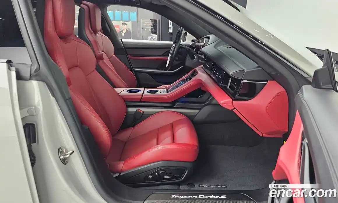 Porsche Taycan 2021 0.1 Автомат в Москве № 213090, фото 18