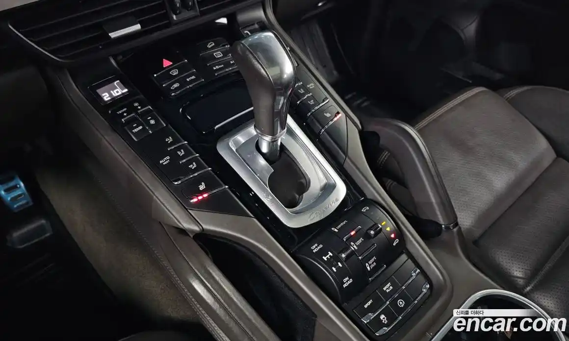 Porsche Cayenne 2015 4.1 Автомат в Москве № 213304, фото 18