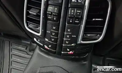 Porsche Cayenne 2015 4.1 Автомат в Москве № 213304, миниатюра 9