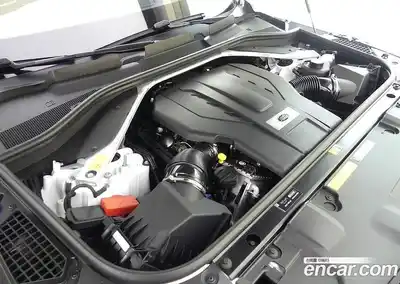 Land Rover Range-Rover 2023 4.4 Автомат в Москве № 213865, миниатюра 6