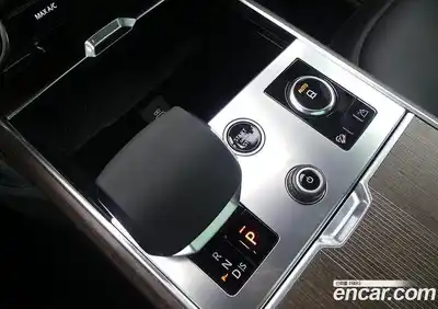 Land Rover Range-Rover 2023 4.4 Автомат в Москве № 213865, миниатюра 9