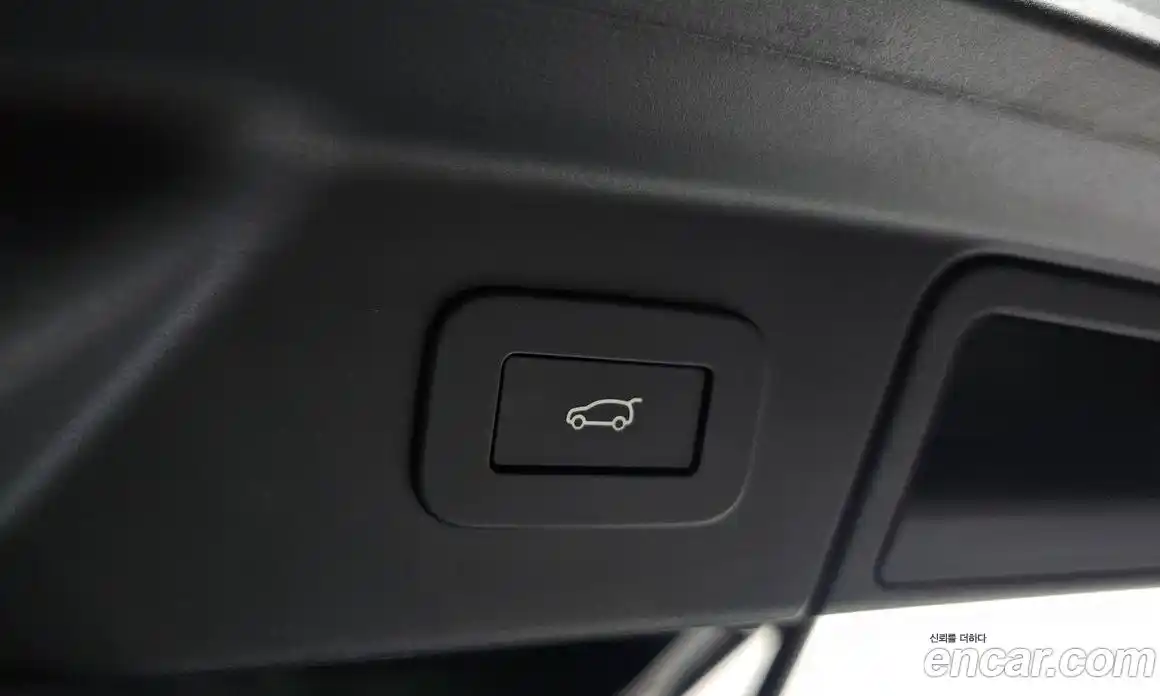 Land Rover Range-Rover Velar 2025 3.0 Автомат в Москве № 213873, фото 20