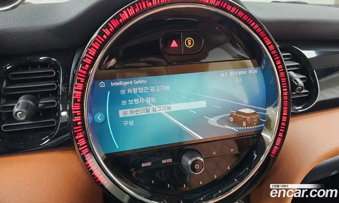 Mini Cooper 2023 2.0 Автомат в Москве № 214038, фото 12