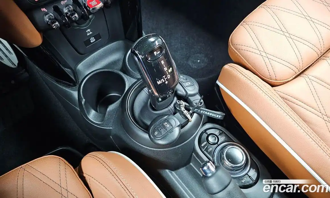 Mini Cooper 2023 2.0 Автомат в Москве № 214038, фото 9