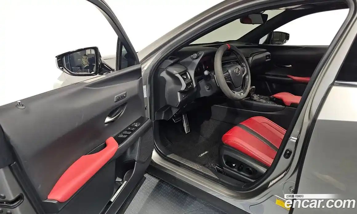 Lexus UX 2022 2.0 Автомат в Москве № 214614, фото 15