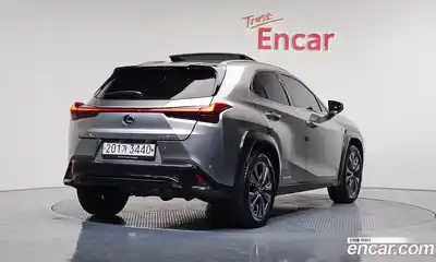 Lexus UX 2022 2.0 Автомат в Москве № 214614, миниатюра 5