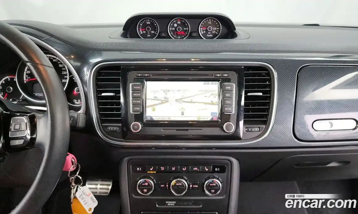 Volkswagen Beatle 2013 2.0 Автомат в Москве № 215216, фото 15