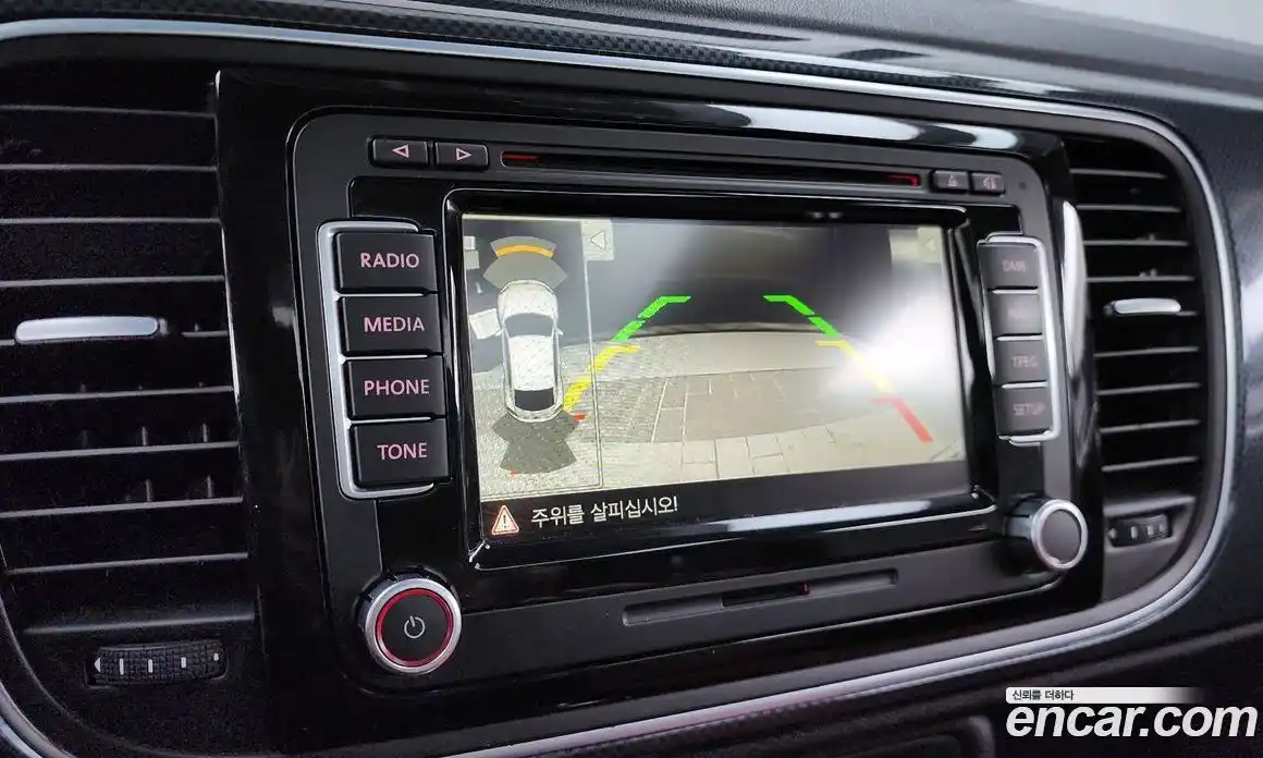 Volkswagen Beatle 2013 2.0 Автомат в Москве № 215216, фото 17