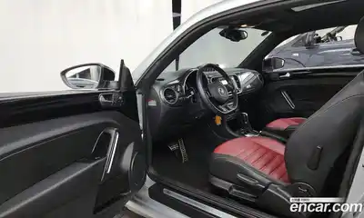 Volkswagen Beatle 2013 2.0 Автомат в Москве № 215216, миниатюра 2
