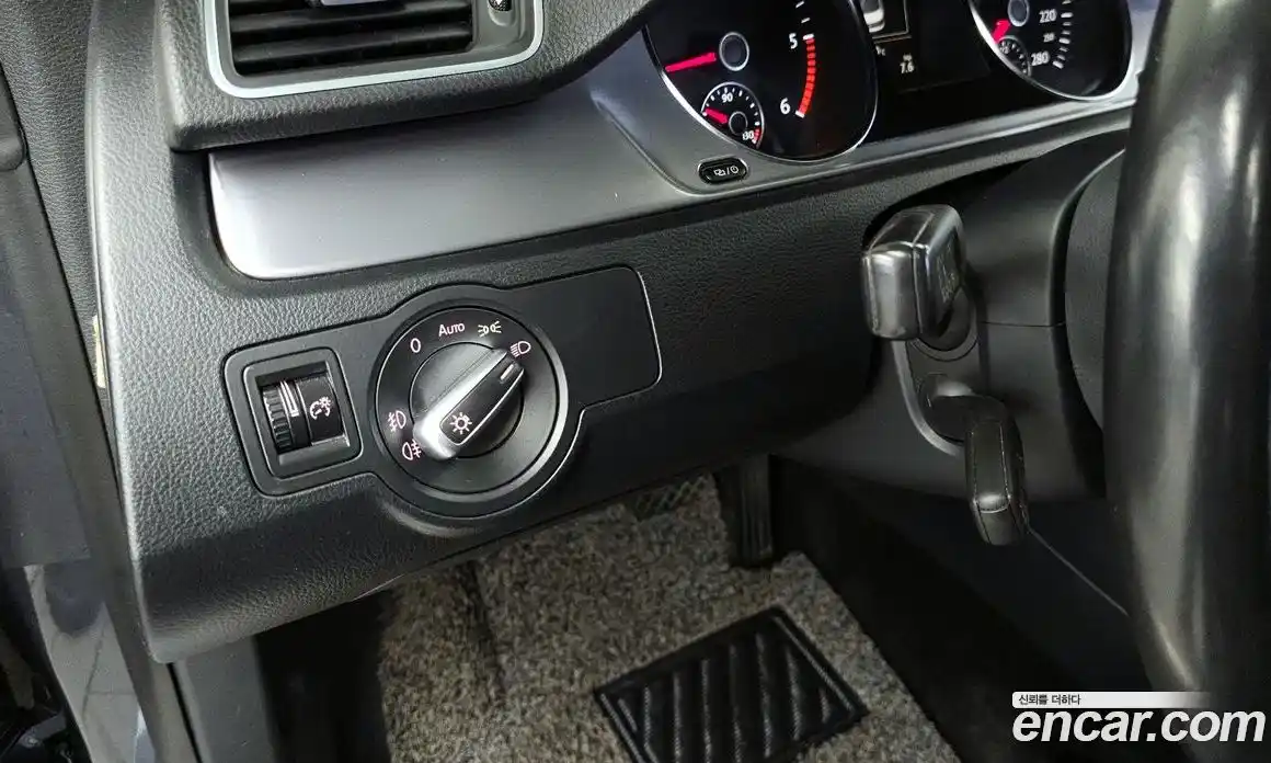 Volkswagen CC 2015 2.0 Автомат в Москве № 215319, фото 13