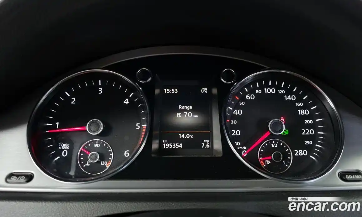 Volkswagen CC 2015 2.0 Автомат в Москве № 215319, фото 19