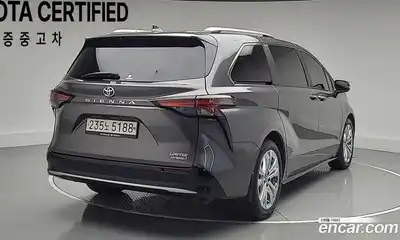 Toyota Sienna 2023 2.5 Автомат в Москве № 215651, миниатюра 2
