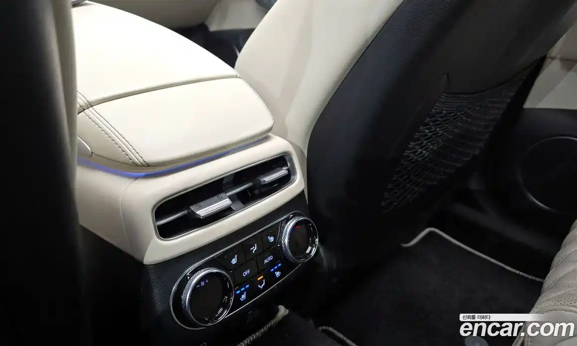 Genesis GV70 2023 2.5 Автомат в Москве № 22013, фото 15