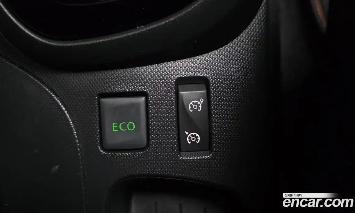 Renault QM3 2015 1.5 Автомат в Москве № 224066, фото 18