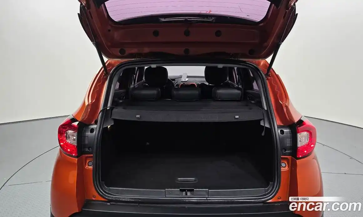 Renault QM3 2015 1.5 Автомат в Москве № 224066, фото 8