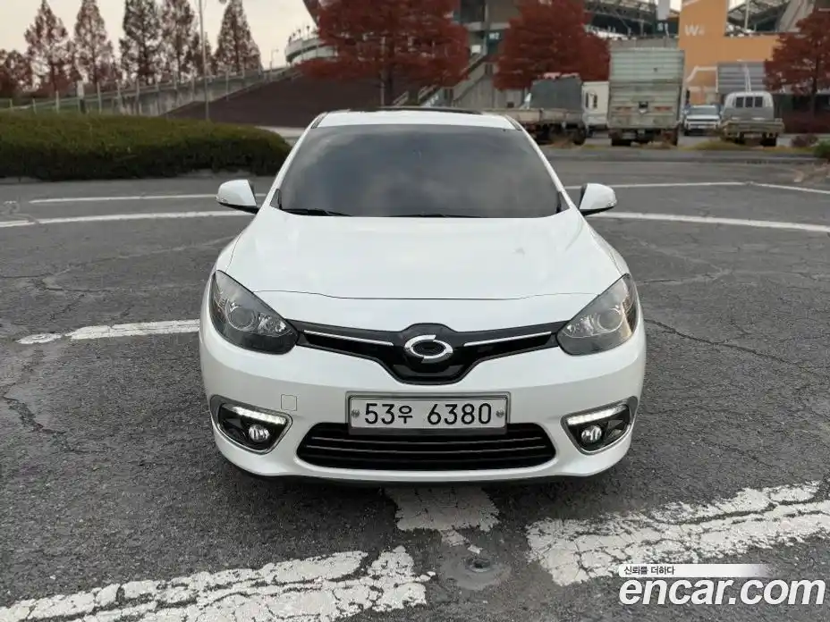 Renault SM3 2015 1.6 Автомат в Москве № 227409, фото 1
