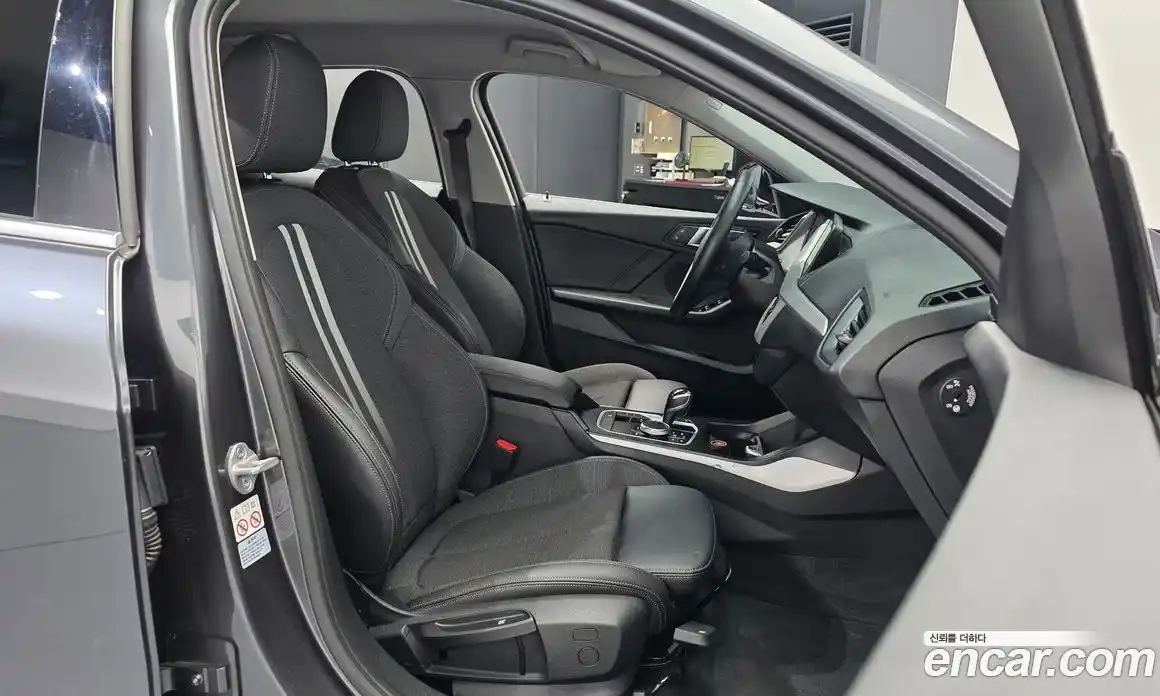 BMW 1-Series 2021 2.0 Автомат в Москве № 227907, фото 1