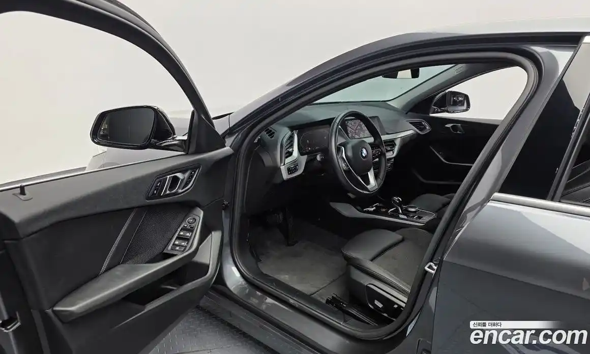 BMW 1-Series 2021 2.0 Автомат в Москве № 227907, фото 13