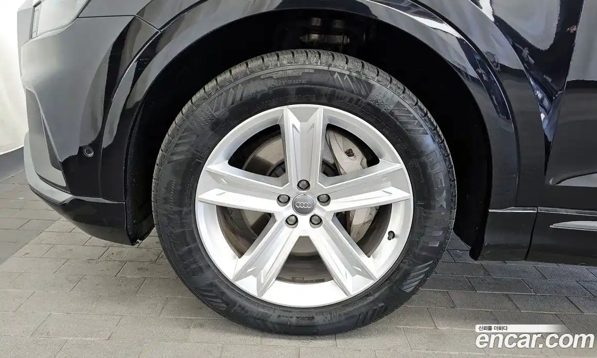 Audi Q8 2020 3.0 Автомат в Москве № 229787, фото 8