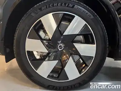 Volvo XC60 2024 2.0 Автомат в Москве № 230789, миниатюра 5