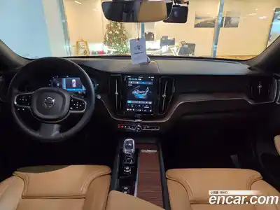 Volvo XC60 2024 2.0 Автомат в Москве № 230789, миниатюра 7