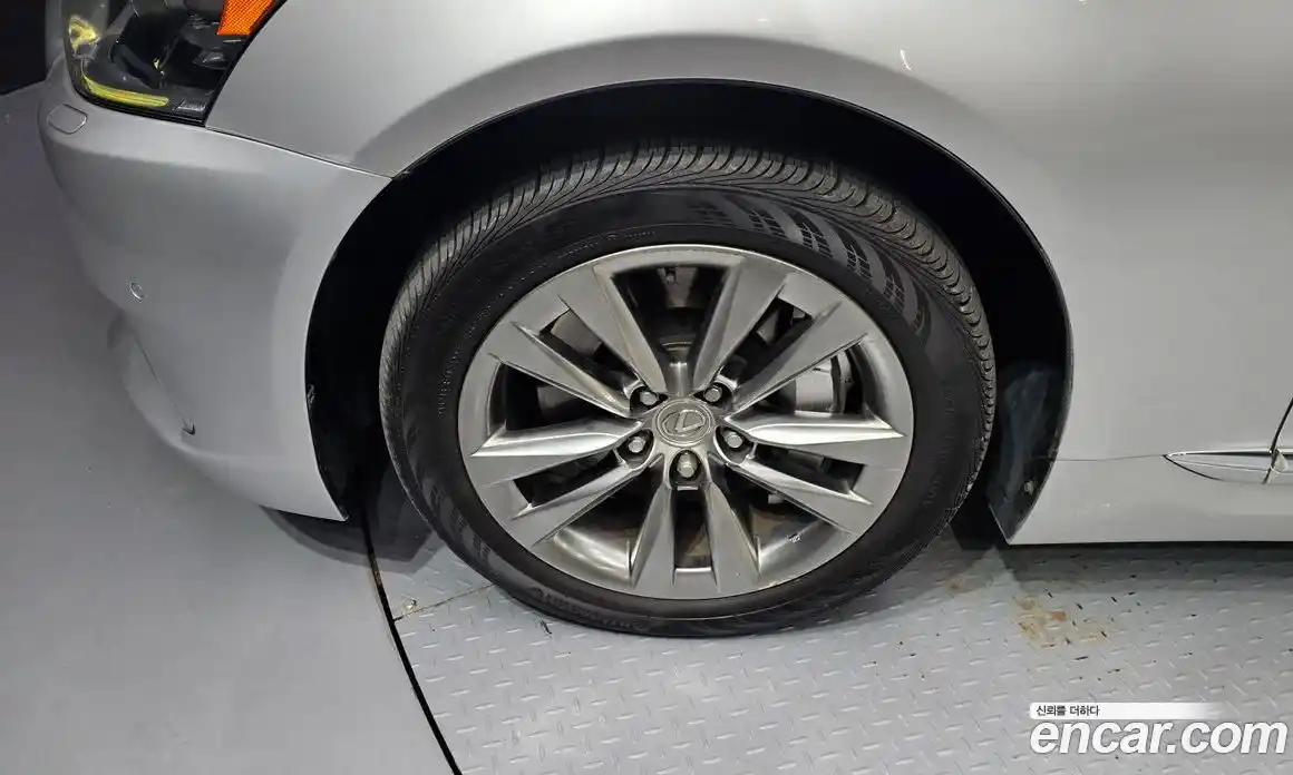 Lexus LS 2014 4.6 Автомат в Москве № 232029, фото 17