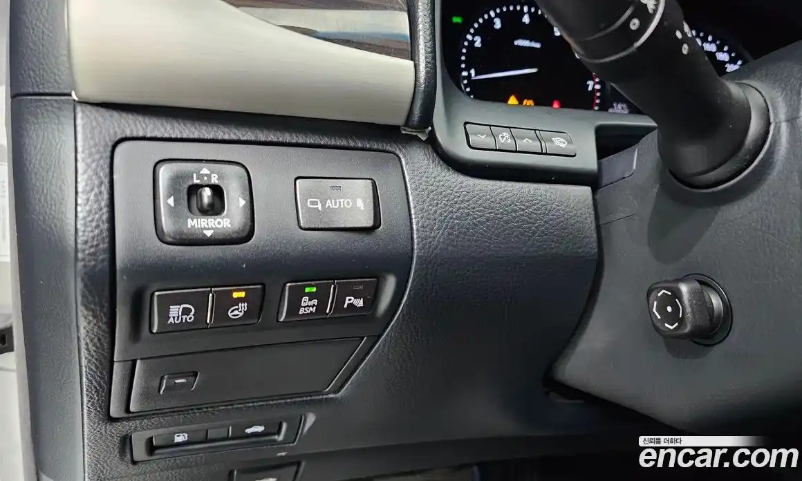 Lexus LS 2014 4.6 Автомат в Москве № 232029, фото 4