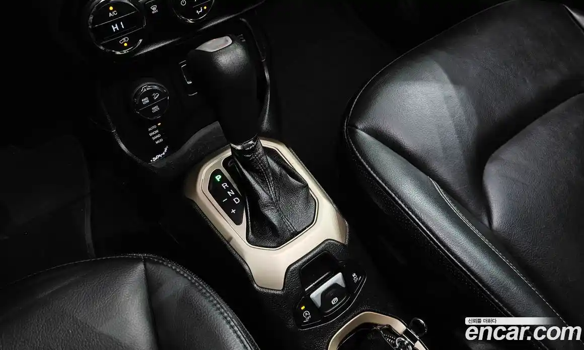 Jeep Renegade 2017 2.0 Автомат в Москве № 232694, фото 4