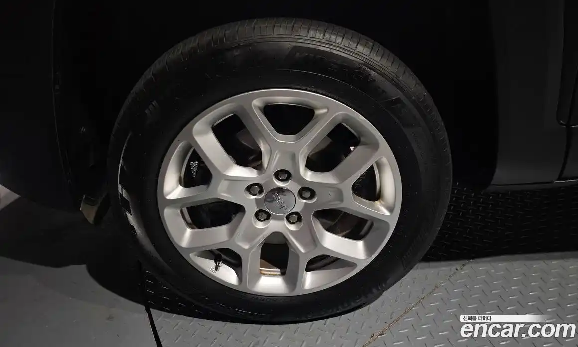 Jeep Renegade 2017 2.0 Автомат в Москве № 232694, фото 6