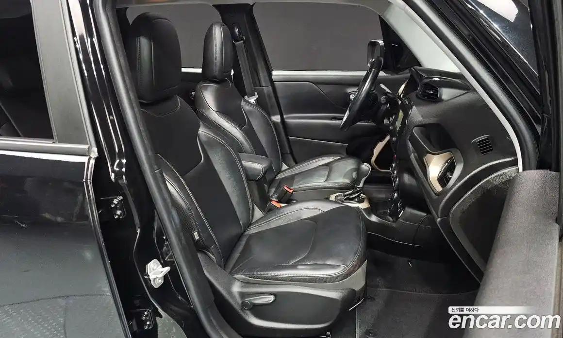 Jeep Renegade 2017 2.0 Автомат в Москве № 232694, фото 8