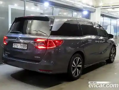 Honda Odyssey 2019 3.5 Автомат в Москве № 232999, миниатюра 4