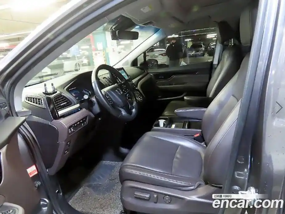 Honda Odyssey 2019 3.5 Автомат в Москве № 232999, фото 6