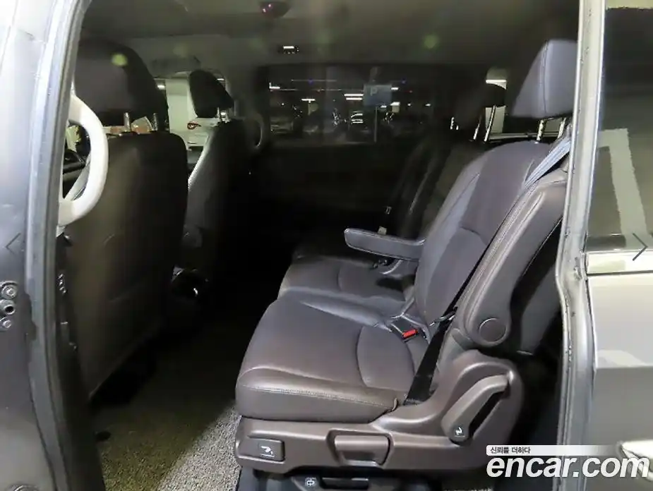 Honda Odyssey 2019 3.5 Автомат в Москве № 232999, фото 7