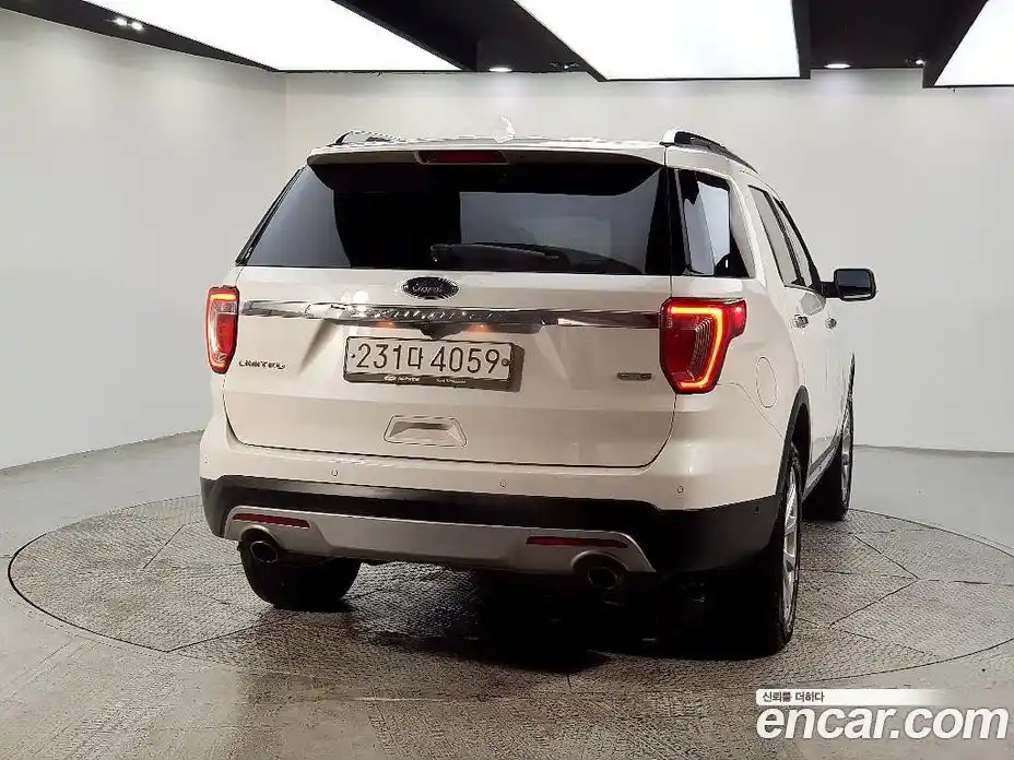 Ford Explorer 2017 2.3 Автомат в Москве № 233706, фото 4