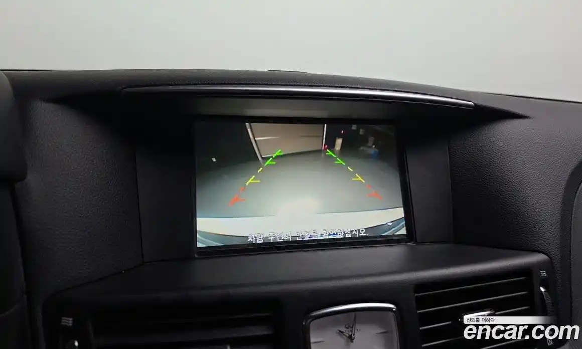 Infiniti Q70 2017 3.7 Автомат в Москве № 249635, фото 16