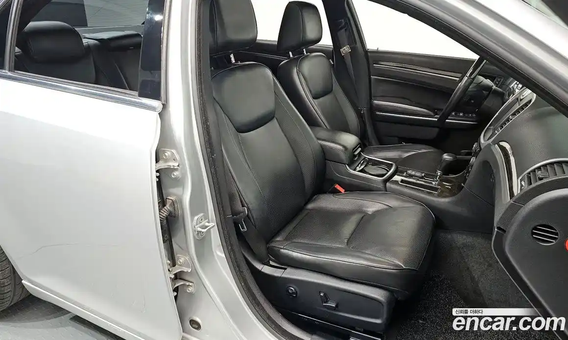 Chrysler 300C 2012 3.0 Автомат в Москве № 256741, фото 10