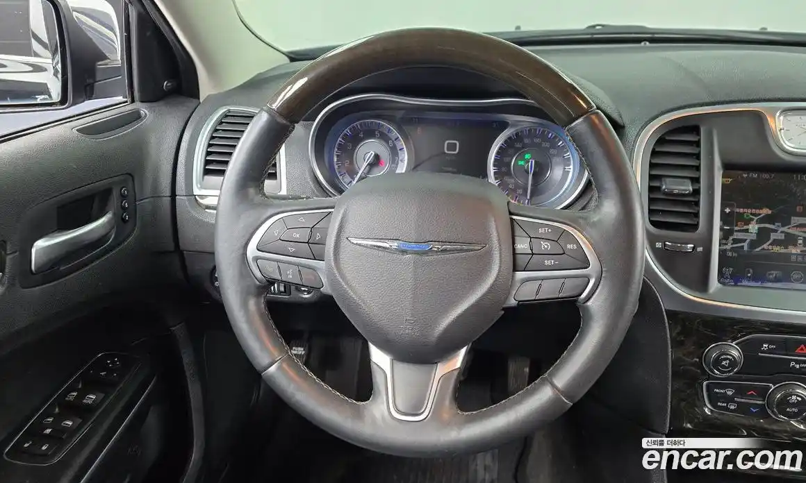 Chrysler 300C 2015 3.6 Автомат в Москве № 256745, фото 13