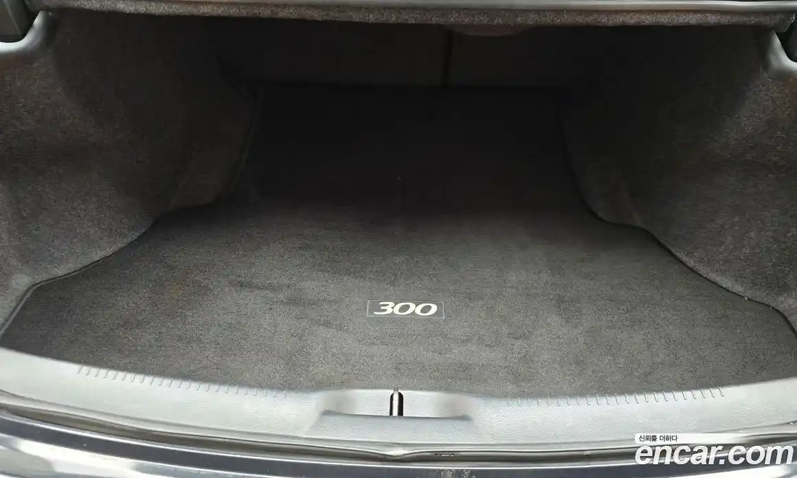 Chrysler 300C 2015 3.6 Автомат в Москве № 256745, фото 20