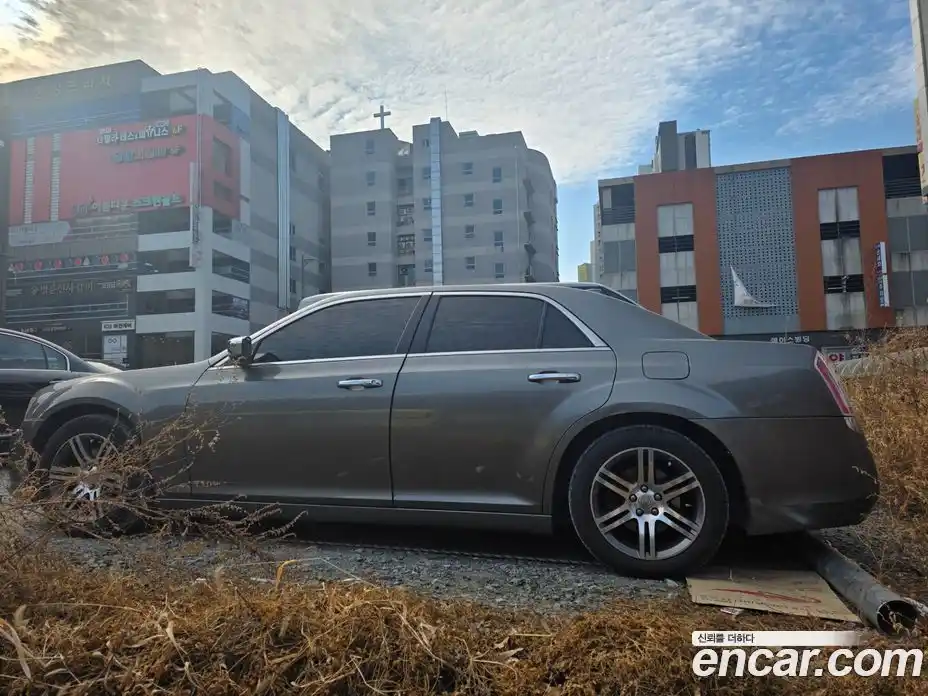 Chrysler 300C 2012 3.0 Автомат в Москве № 258171, фото 10