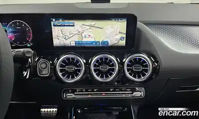 Mercedes-Benz GLA-Class 2025 2.0 Автомат в Москве № 261872, миниатюра 11